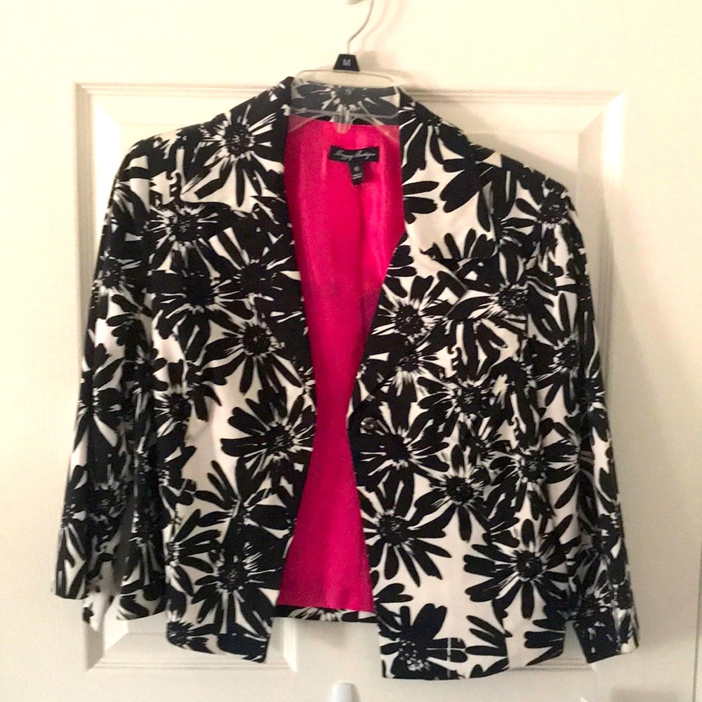Maggy Boutique Floral Blazer